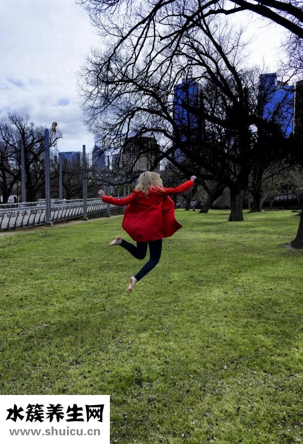 怎么學(xué)跳交誼舞