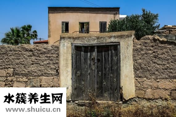 老房子倒塌了怎么辦