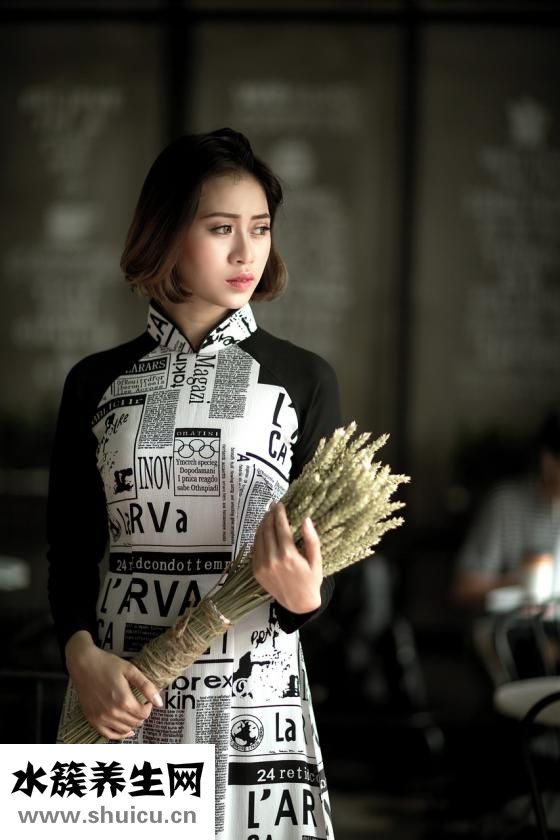 美少女的手怎么畫