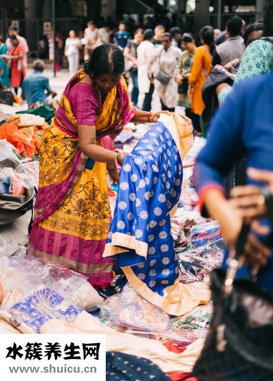 竹炭狗怎么放得穩