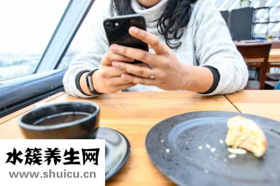 半夜肚子叫怎么回事