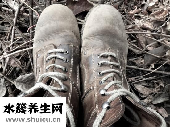 鹿皮絨靴子怎么清洗