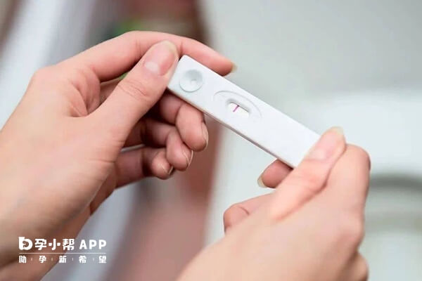 孕婦喜脈在左手還是右手(最簡單的土方法驗孕)