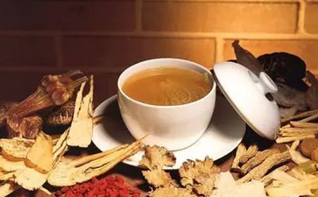 女性尿路感染小偏方(女性尿路感染吃什么藥比較好的快)