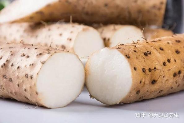 女人每天吃山藥的好處（女人每天吃山藥的好處能讓頭發變黑不）