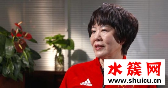 郎平為什么點贊鞏俐