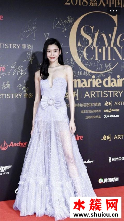 Baby楊冪倪妮唐嫣四小花同臺(tái)比美