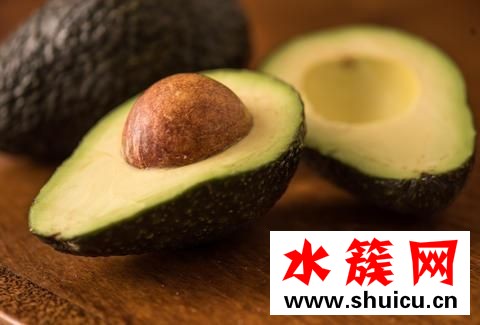 牛油果里面是什么樣的 牛油果里面的核能吃嗎 牛油果里面的核能吃嗎