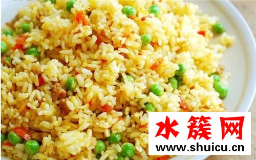 蛋炒飯吃錯了怎么回事