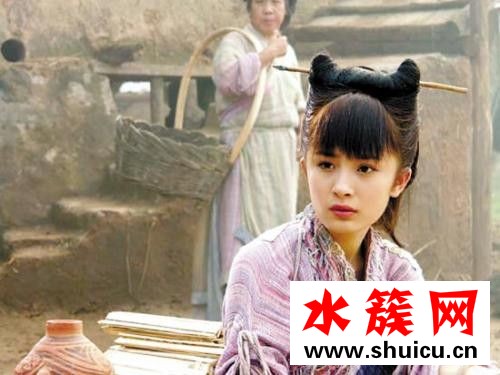 楊冪大頭貼舊照曝光 整容沒整容你們心里沒點數(shù)? 楊冪大頭貼舊照曝光 整容沒整容你們心里沒點數(shù)?