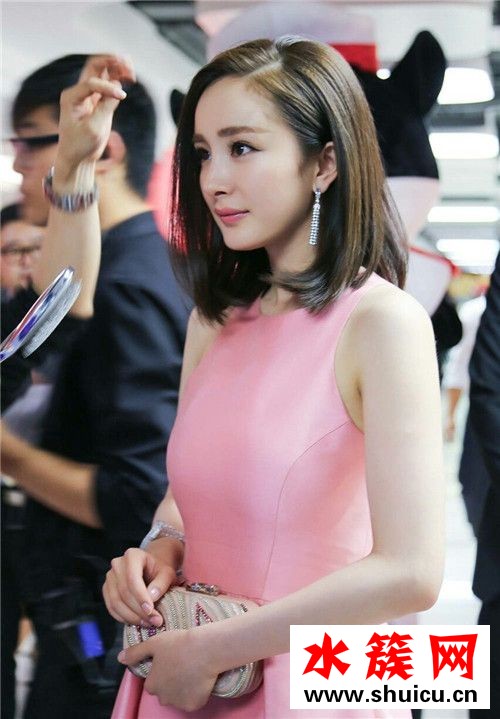 楊冪大頭貼舊照曝光 整容沒整容你們心里沒點數(shù)? 楊冪大頭貼舊照曝光 整容沒整容你們心里沒點數(shù)?