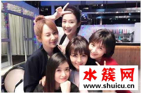 歡樂頌2五美用的手機是什么牌子 歡樂頌2主演同款手機 歡樂頌2五美手機什么牌子