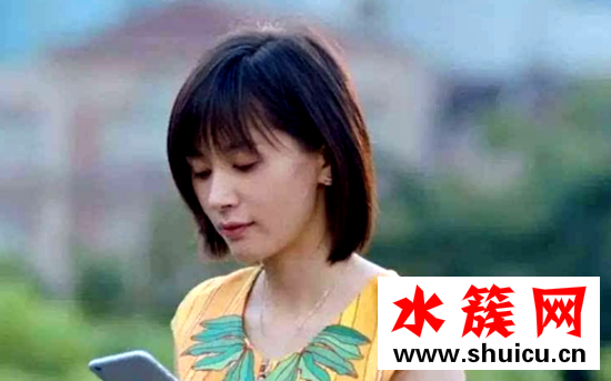 歡樂頌2曲筱綃手機是什么牌子型號 歡樂頌2曲筱綃用的什么手機 歡樂頌2曲筱綃手機是什么牌子型號