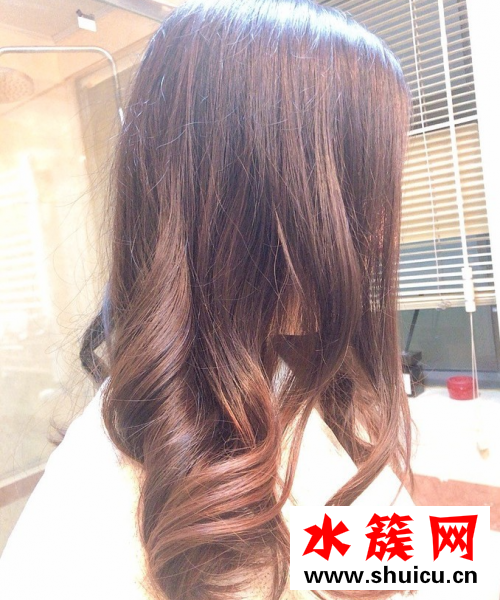 學會這款卷發棒教程秘籍，在家秒變高級造型師~