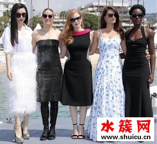 范冰冰近期狀況如何 范冰冰國內(nèi)無法復(fù)出轉(zhuǎn)戰(zhàn)國外是真的嗎 范冰冰近期狀況如何