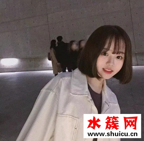 短發(fā)、蛋卷劉海、發(fā)尾燙 這些才是今年秋冬最不可缺少的發(fā)型! 2019秋冬最流行的發(fā)型女