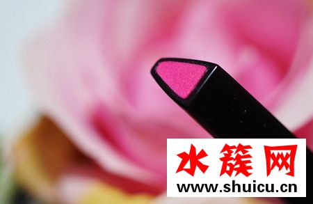 這幾支開架唇彩擦上去立馬成為冰山Girl