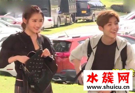 關曉彤為鹿晗慶生