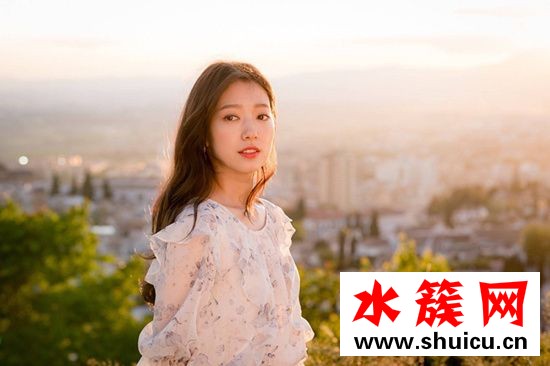 阿爾罕布拉宮的回憶樸信惠妝容