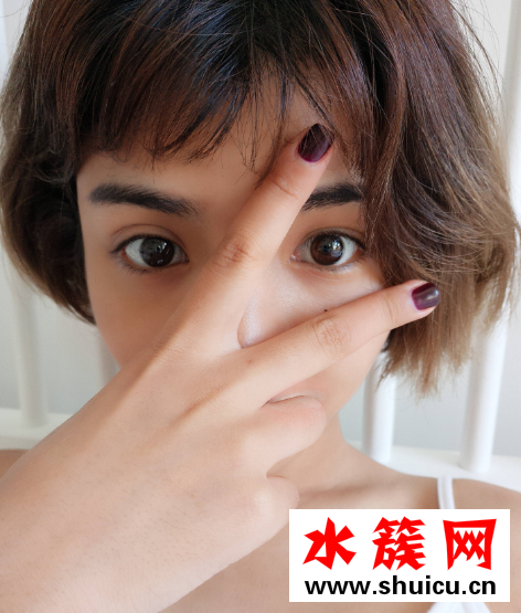 我的前半生羅子君指甲油顏色