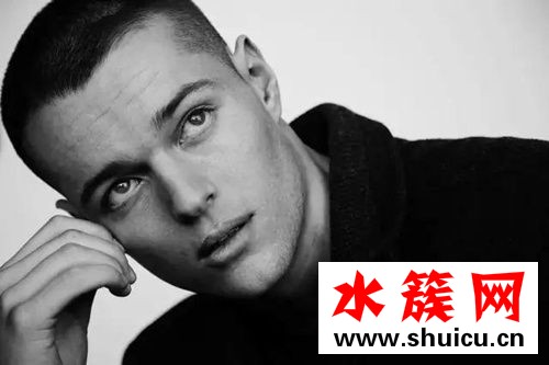 2019楊洋寸頭照片 男生什么臉型適合寸頭 2019楊洋寸頭照片