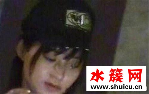 趙麗穎孕期近照 臉圓潤不少馮紹峰一臉幸福肥 趙麗穎孕期近照