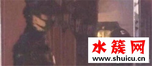 趙麗穎孕期近照 臉圓潤不少馮紹峰一臉幸福肥 趙麗穎孕期近照