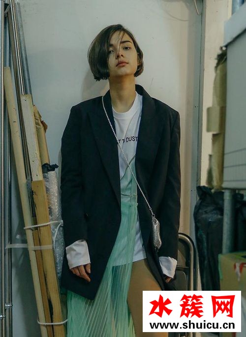 2018染什么顏色好看 2018必火的3款發(fā)色 2018染什么顏色好看