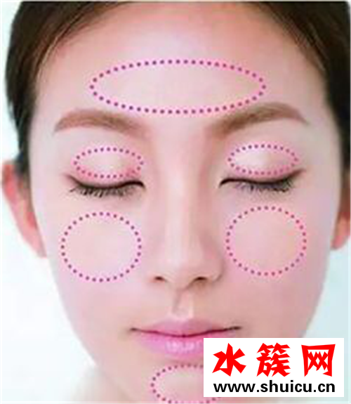 粉底液怎么用具體步驟 粉底液的正確用法 粉底液怎么用具體步驟