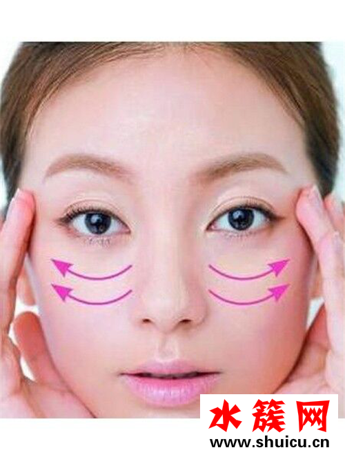 粉底液怎么用具體步驟 粉底液的正確用法 粉底液怎么用具體步驟