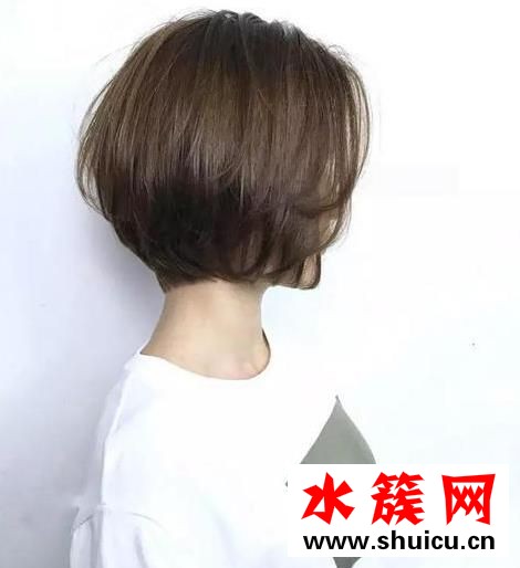 紋理燙短發(fā)女圖片