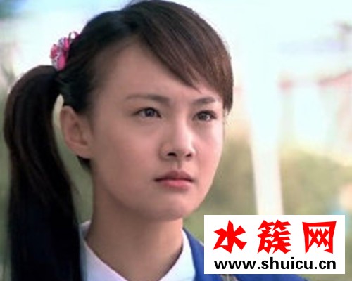 鄭爽穿校服再現(xiàn)楚雨蕁怎么回事