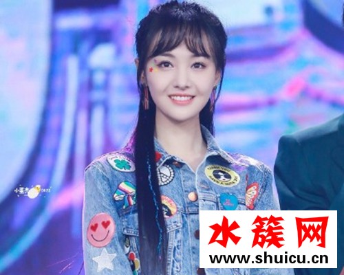 鄭爽穿校服再現(xiàn)楚雨蕁怎么回事