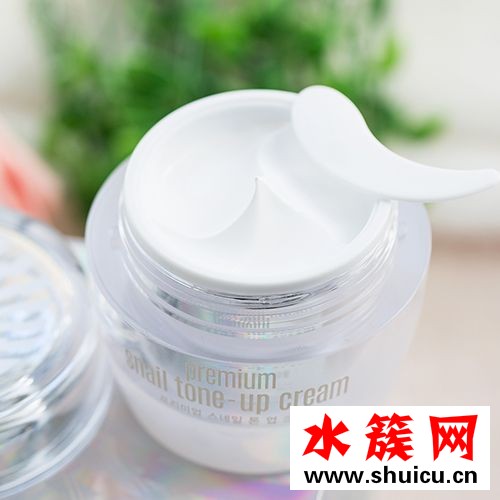 素顏霜是護膚品還是化妝品