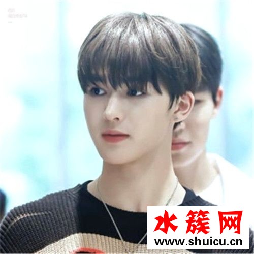 偶像練習(xí)生朱正廷為什么叫人間gucci