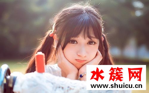 日系無辜大眼蘿莉妝的畫法 日系無辜大眼眼妝眼線怎么畫 日系無辜大眼蘿莉妝的畫法