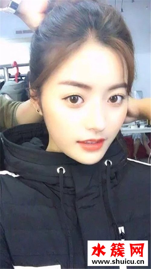 胡一天前女友是誰