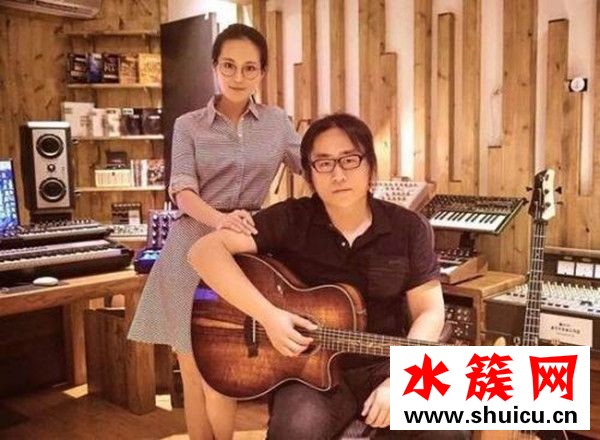 歡樂頌2插曲董冬冬那首歌叫什么名字？