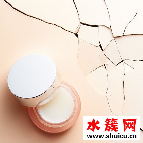 換季鬧肌荒!編輯愛不釋手高效保濕品推薦 換季鬧肌荒!編輯愛不釋手高效保濕品推薦 保濕效果好的護(hù)膚品