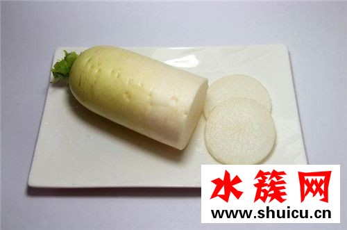 生吃白蘿卜可以止咳嗎 白蘿卜止咳水怎么做 生吃白蘿卜可以止咳嗎