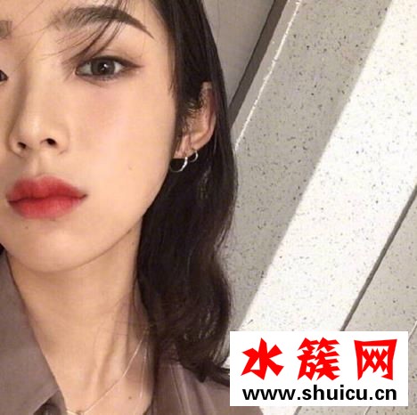長斑吃什么蔬菜好 臉上長斑長痘用什么洗臉好 長斑吃什么蔬菜好
