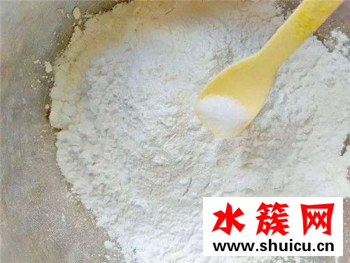 木薯粉和木薯淀粉一樣嗎 木薯粉可以用什么代替 木薯粉和木薯淀粉一樣嗎