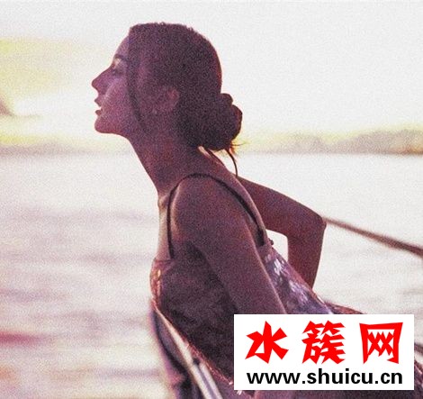 迪麗熱巴近照曝光被嫌棄又老又丑?抗衰老請堅持三步走! 迪麗熱巴近照