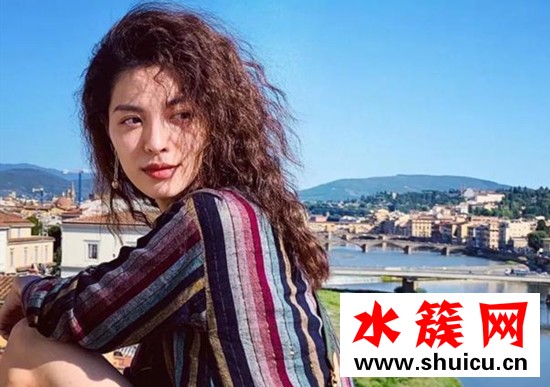 羊毛卷發(fā)型怎么燙好看