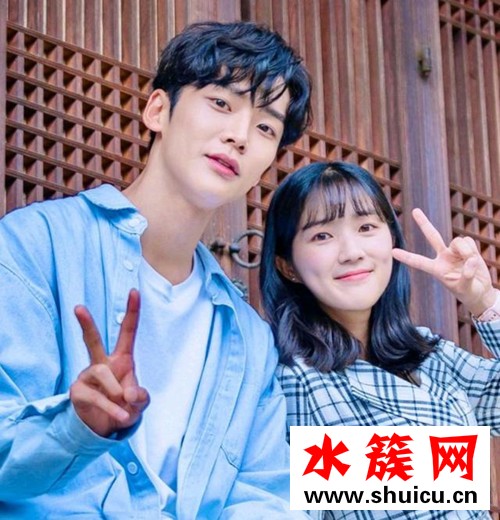 偶然發(fā)現(xiàn)的一天白經(jīng)喜歡誰