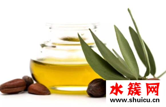 荷荷巴油真的能去黑頭嗎 荷荷巴油去黑頭步驟 荷荷巴油真的能去黑頭嗎