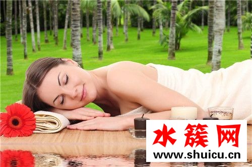 女生冬天可以刮痧嗎 冬天刮痧有什么好處 女生冬天可以刮痧嗎