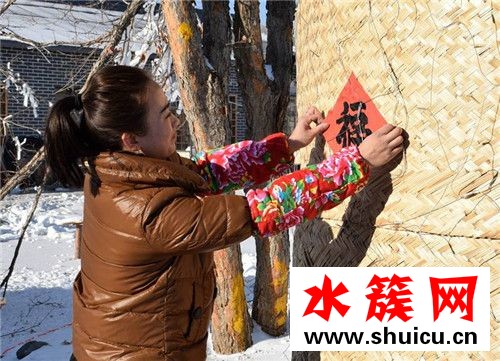 大門福字怎么貼才對